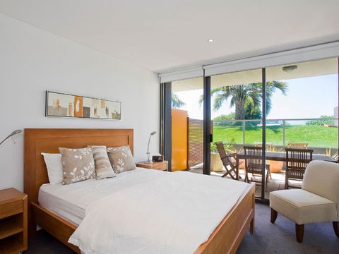 LORNE CHALET APARTMENT 10 Ask About Midweek Deals - Accommodation Port Hedland 6