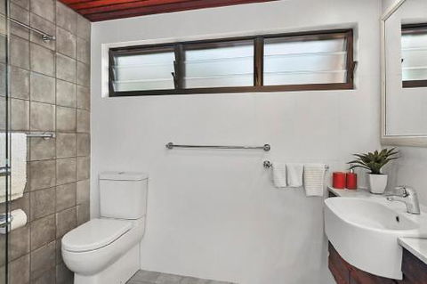 Beachfront 7 Penthouse Sawtell NSW - Accommodation Port Hedland 6
