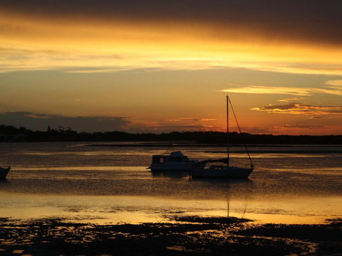 Riverside Views Hawks Nest - Accommodation Port Hedland 3