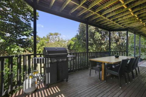 APOLLO BAY HOLIDAY HOUSE Walk To Beach + Wifi - Accommodation Port Hedland 6