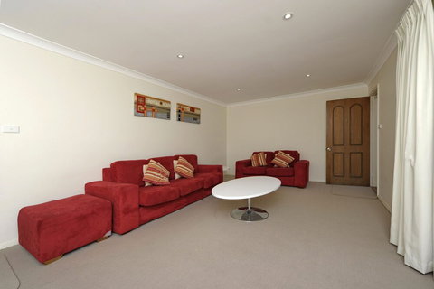 Reef Close 1 / 2 - Accommodation Port Hedland 6