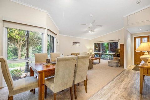 Hilltop Beach House: Newly Updated - Accommodation Port Hedland 2