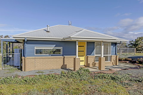 The Friendly Pelican - Accommodation Port Hedland 1