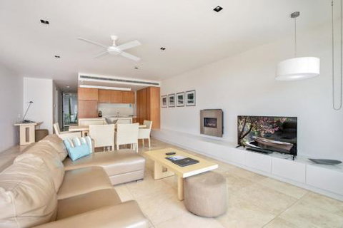 Unit 7 Plantation Resort Rainbow Beach Air Conditioned Pool & Outdoor Spa Plantation Resort - Accommodation Port Hedland 3