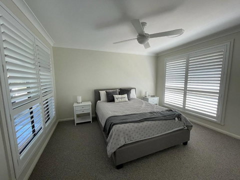 Relaxing Waterfront Property In Quiet Location - Accommodation Port Hedland 2