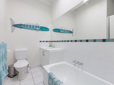 Absolute Beachfront - Accommodation Port Hedland 4