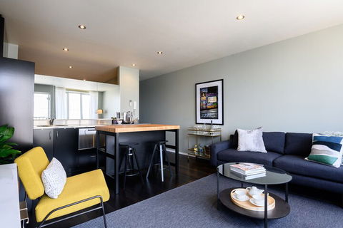 LUCY Laneway Art Fed Square Bars & Flinderst St. Station - Accommodation Port Hedland 5