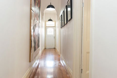 HUNTER In The Heart Of Collingwood Fitzroy - Accommodation Port Hedland 1