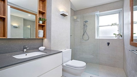 Modern Apartment With Sydneys Finest Views CP308 - Accommodation Port Hedland 1