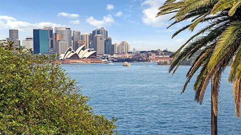 Modern Apartment With Sydneys Finest Views CP308 - Accommodation Port Hedland 5