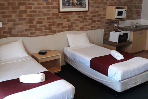 Country Gardens Motor Inn Toowoomba - Accommodation Port Hedland 7