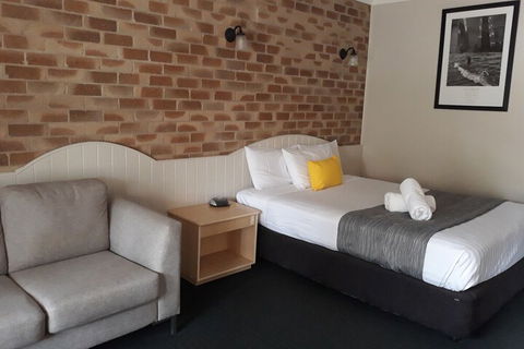 Country Gardens Motor Inn Toowoomba - Accommodation Port Hedland 5