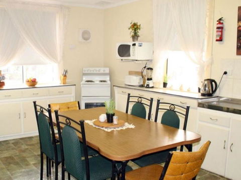 Squatters Cottage - Accommodation Port Hedland 6