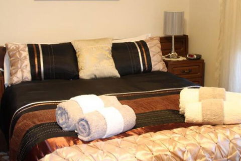 Sunset Retreat - Accommodation Port Hedland 6