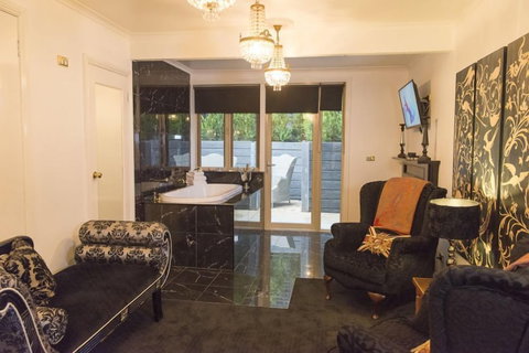The Loft In The Mill Boutique Accommodation - Accommodation Port Hedland 6