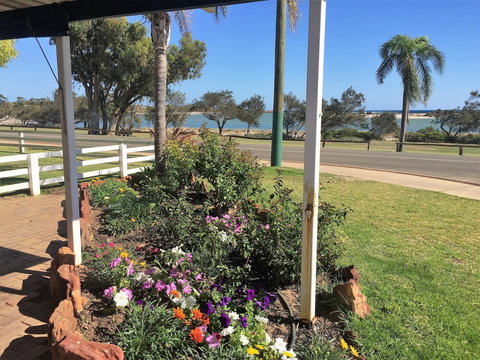 Kalbarri Seafront Villas - Accommodation Port Hedland 0