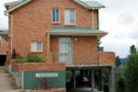 Twin Seasons 5 Deluxe Holiday Apartment - Accommodation Port Hedland 0