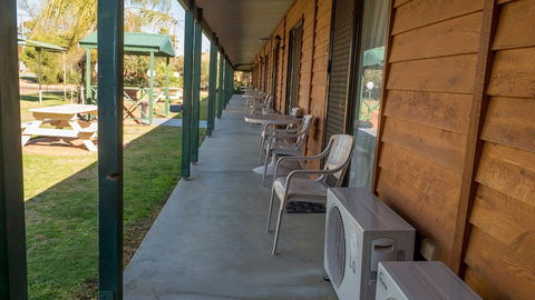 Deniliquin Country Club Motor Inn - Accommodation Port Hedland 1
