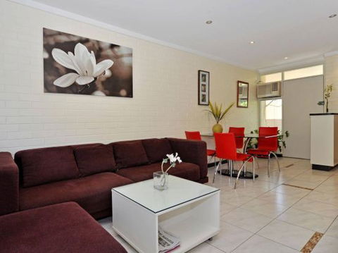Park Vista Executive Townhouses - Accommodation Port Hedland 0