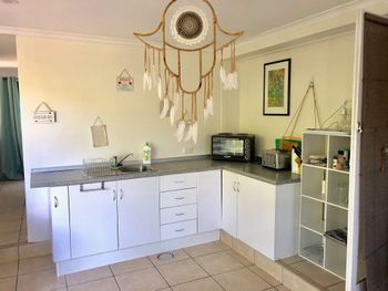 Airlie Beach Pet Friendly 3 Bedrooms - Accommodation Port Hedland 1