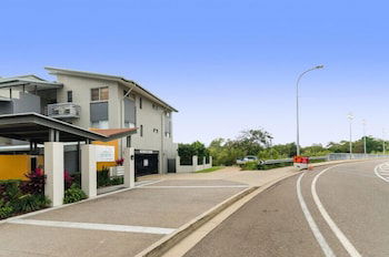 City Stadium Apartment On The Riverfront - Accommodation Port Hedland 0