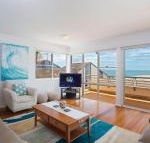 3 The Clippers 131 Soldiers Point Road fabulous waterfront unit - Accommodation Port Hedland