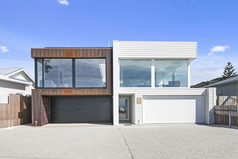 Apollo Bay Beach House - Accommodation Port Hedland 0