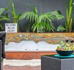 AMORE a Tranquil Retreat with Couples Spa - Accommodation Port Hedland