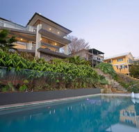 Absolute Waterfront Lakehouse Fishing Point Waterfront Pool Jetty - Accommodation Port Hedland