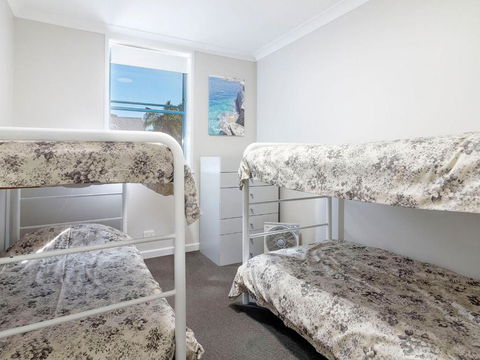 Across The Road From The Beach! - Accommodation Port Hedland 2