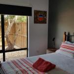 Red Ochre â€“ Large 1BR With Private Courtyard - Accommodation Port Hedland 0