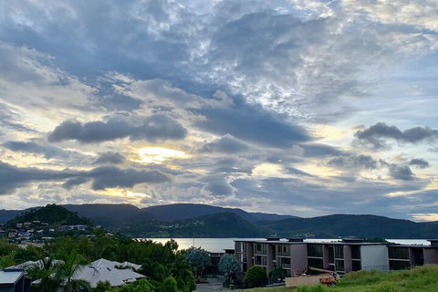 WHITSUNDAY Spacious & Comfortable Moments From Picturesque Boardwalk - Accommodation Port Hedland 0