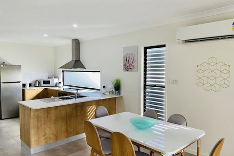 WHITSUNDAY Spacious & Comfortable Moments From Picturesque Boardwalk - Accommodation Port Hedland 6