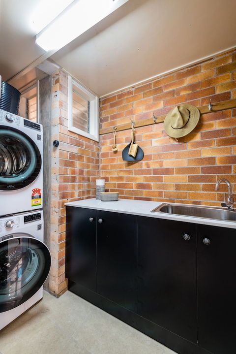 Hedge House- Luxury Space Style Location - Accommodation Port Hedland 2