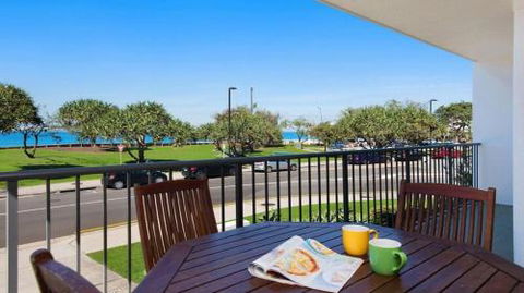 Kings Beach Ocean Front Views Private Balcony Overlooking Kings Beach - Accommodation Port Hedland 0