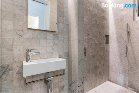 Ultimate Beachfront Living Sunshine Beach - Accommodation Port Hedland 4