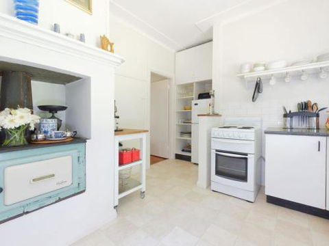 Redwood Cottage Burradoo Getaway Southern Highlands 4pm Check Out Sunday - Accommodation Port Hedland 4