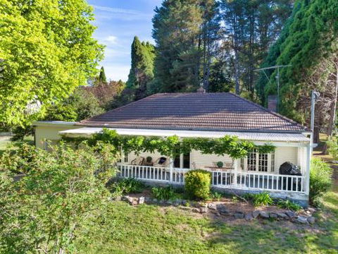 Redwood Cottage Burradoo Getaway Southern Highlands 4pm Check Out Sunday - Accommodation Port Hedland 0