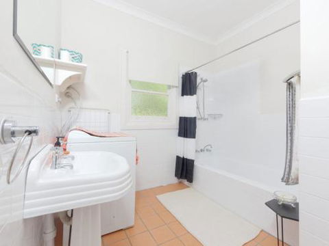 Redwood Cottage Burradoo Getaway Southern Highlands 4pm Check Out Sunday - Accommodation Port Hedland 3