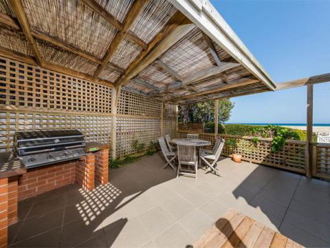 THE BEACH HOUSE Gerroa 4pm Check Out Sundays - Accommodation Port Hedland 1