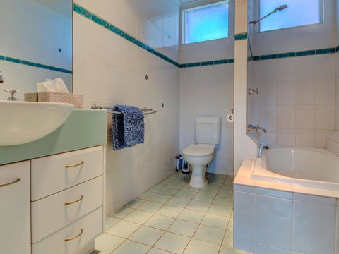 Raywood - Accommodation Port Hedland 6