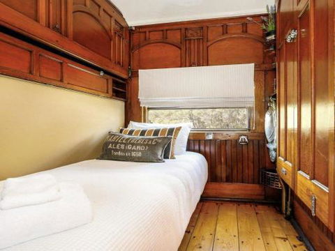 THE ANGAS CARRIAGE Alpine Southern Highlands 4pm Check Out On Sundays - Accommodation Port Hedland 4