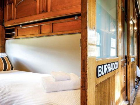 THE ANGAS CARRIAGE Alpine Southern Highlands 4pm Check Out On Sundays - Accommodation Port Hedland 1