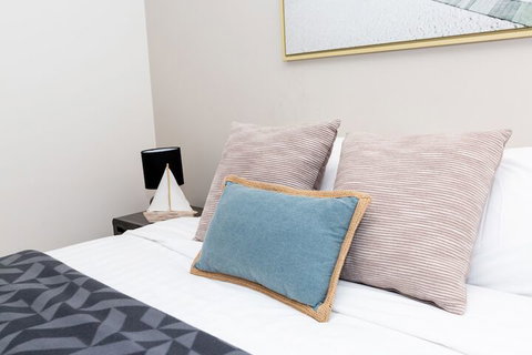 Enjoy Penthouse Living In The CBD - Accommodation Port Hedland 1