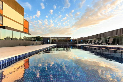 Enjoy Penthouse Living In The CBD - Accommodation Port Hedland 0