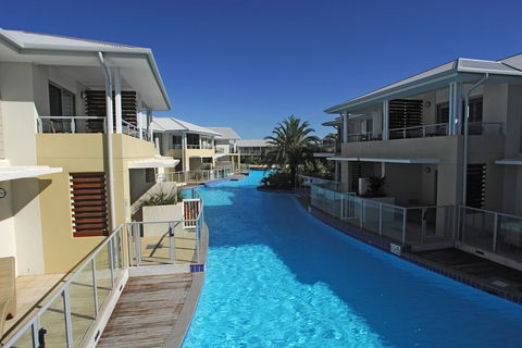 Pacific Blue 505-265 Sandy Point Road - Accommodation Port Hedland 3