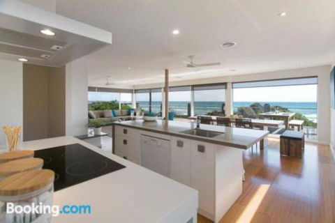 Anchor Beachfront Retreat - Accommodation Port Hedland 1