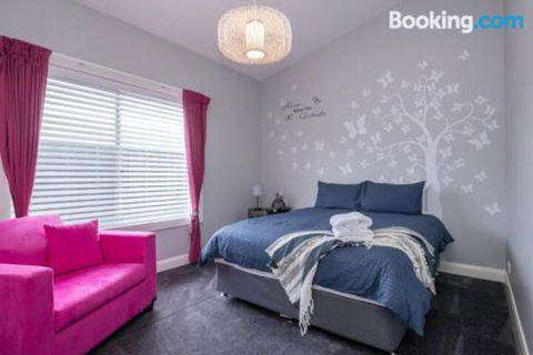 Wentworth Estate 5 Bedroom Luxury Home Sleeps 12 - Accommodation Port Hedland 6