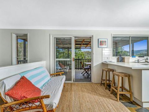 TREETOPS At WERRI BEACH Gerringong 4pm Check Out On Sundays - Accommodation Port Hedland 1