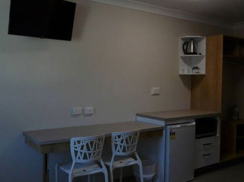 BEST WESTERN CASTLE LODGE MOTEL - Accommodation Port Hedland 1